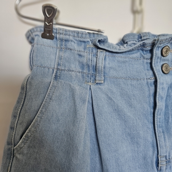 Mele & Pere 80's 90's Inspired High Rise Denim Shorts (L) - Picture 4 of 11